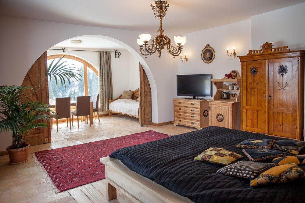 Dom Pod Smokami Apartment Bukowina Tatrzańska Exterior foto
